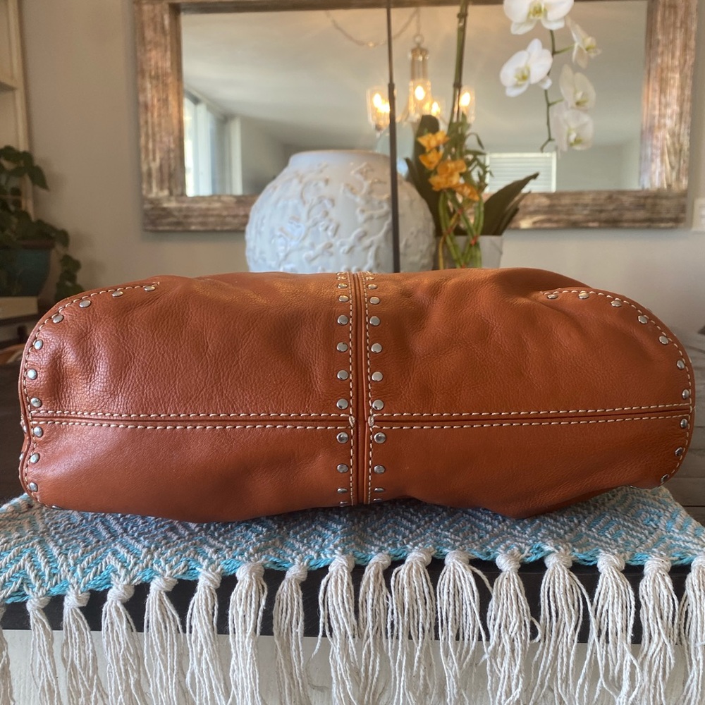 Michael Kors Bag (Burnt Tan) w/ Silver Hardware. - Picture 8 of 10